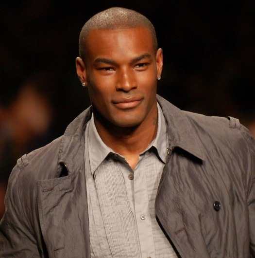 Tyson Beckford, casual wear, looking at the audience